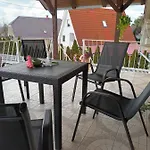 Miranda Apartmanhaz *