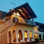 Appartement Miranda Apartmanhaz *