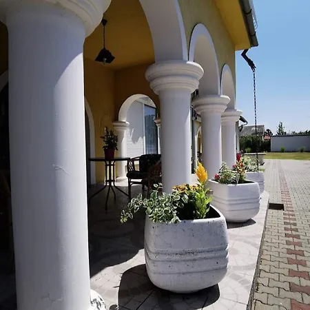 Miranda Apartmanhaz Apartment Siofok