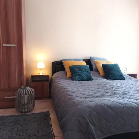 Miranda Apartmanhaz
