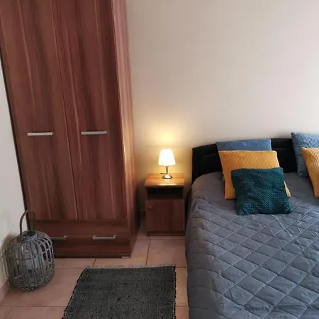 Miranda Apartman *
